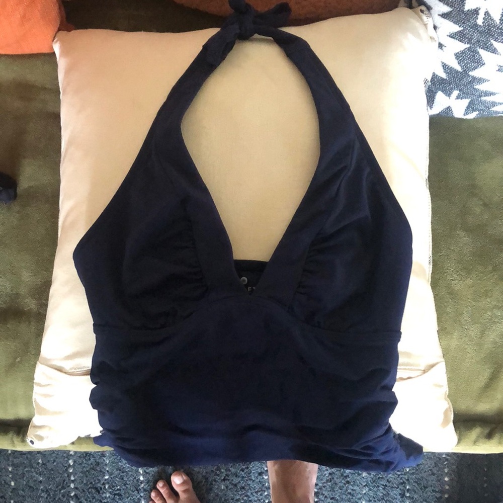 Athleta women’s XXS halter tankini top- navy